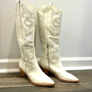 White Dolce Vita cowboy boot size 8